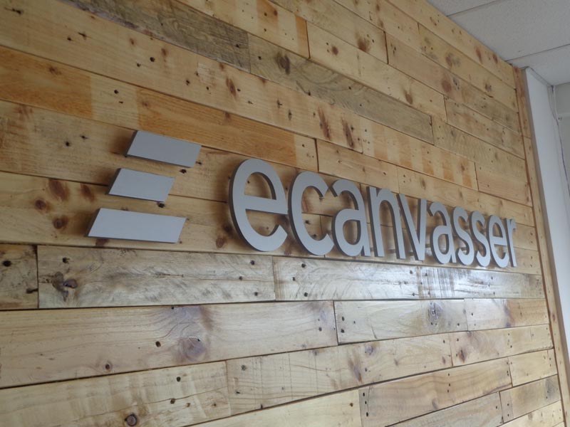 Ecanvasser Raised Lettering